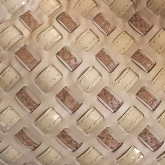 GORGEOUS Coach Peyton Woven Leather Tote! - Picture 2 of 8